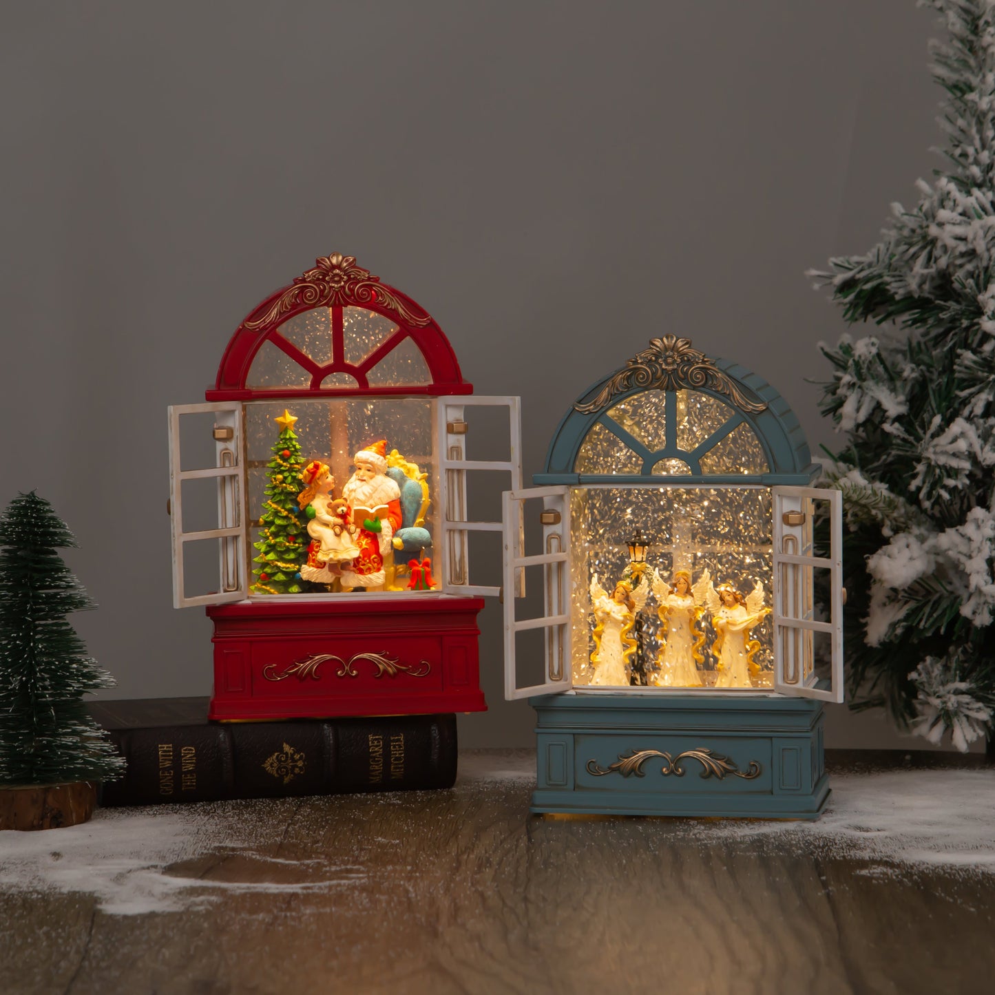Window Globe - Santa