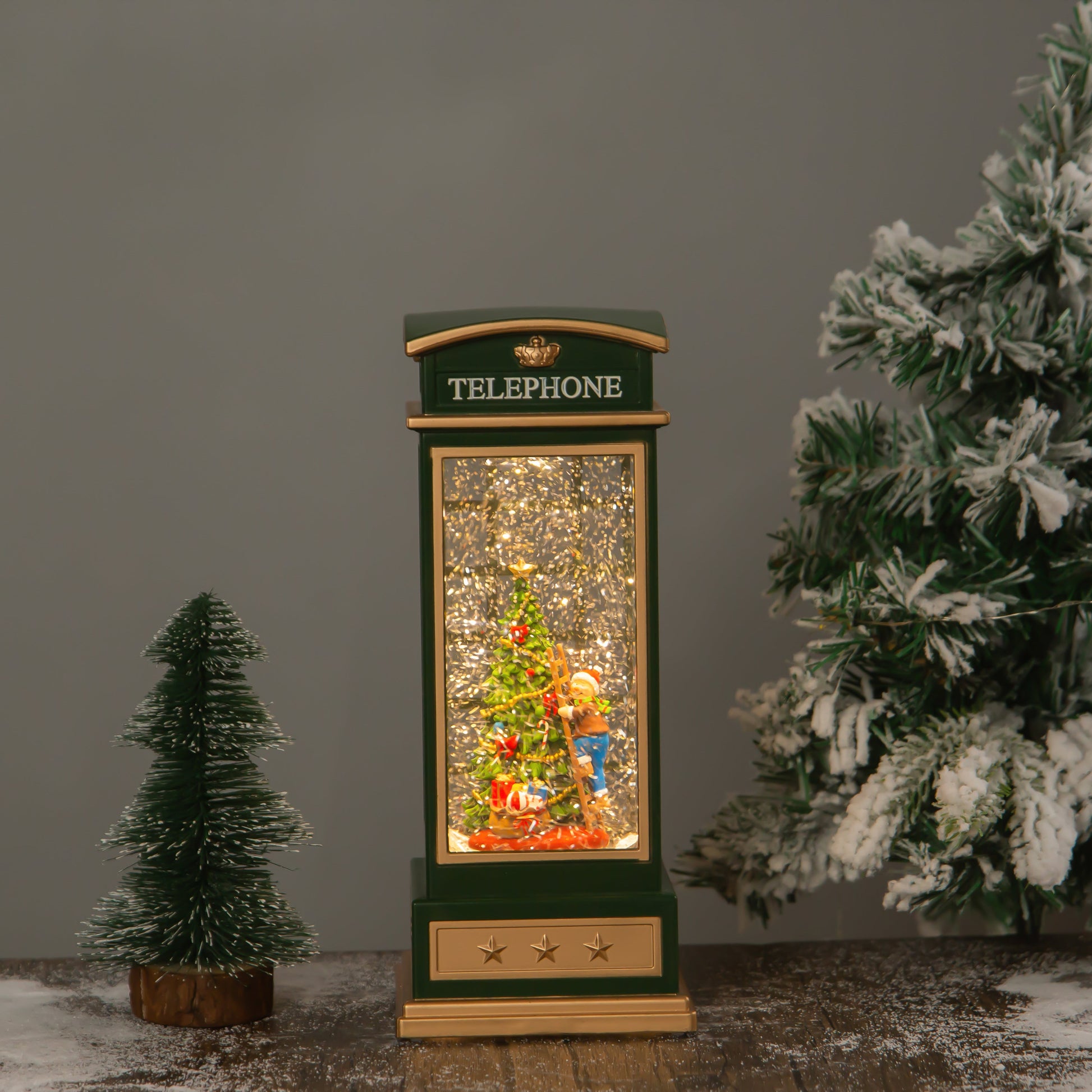 Telephone booth christmas snow globe kids/tree